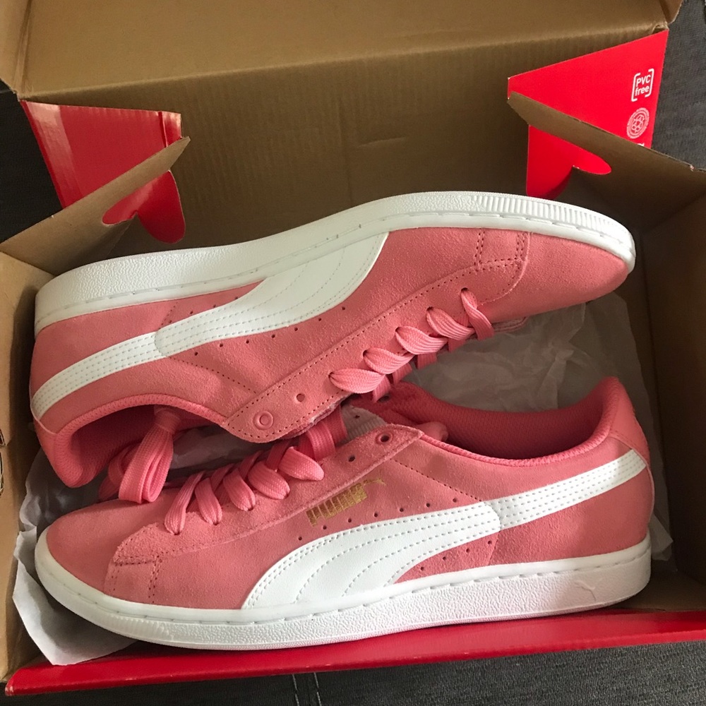 NwB Puma Vikky Salmon Sneakers Size 10